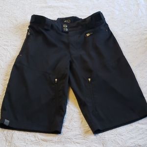 Performance black mens short M
